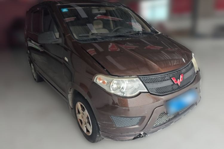 Used Wuling Hongguang 2015 1.2L S Base Model China V Standard Front Right 45 Deg