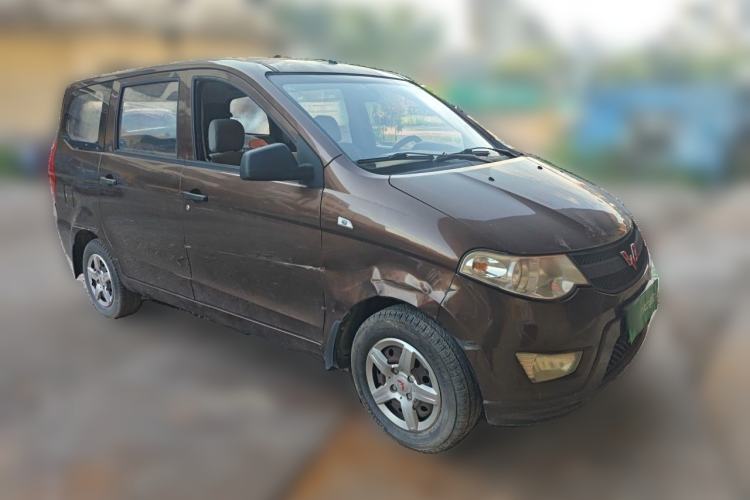 Used Wuling Hongguang 2015 1.2L S Base Model China V Standard Front Right 45 Deg