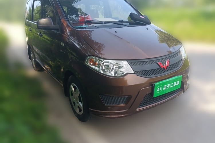 Used Wuling Hongguang 2015 1.5L S Basic Version China V Standard Front Right 45 Deg