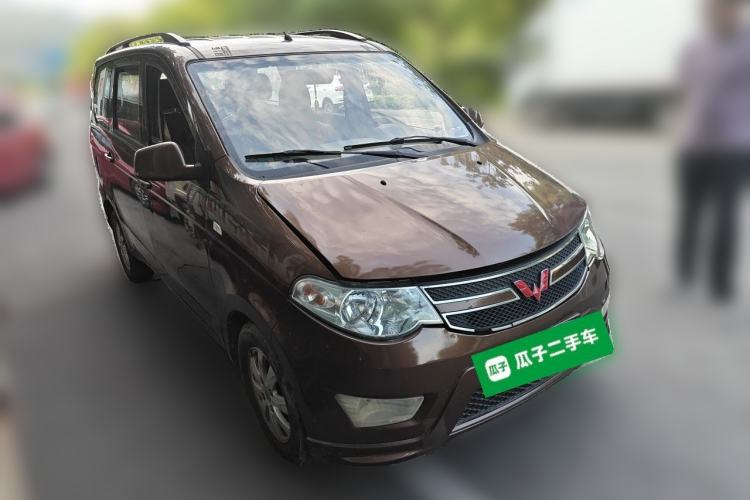 Used Wuling Hongguang 2015 1.5L S1 Standard China V-Emission Standards Front Right 45 Deg