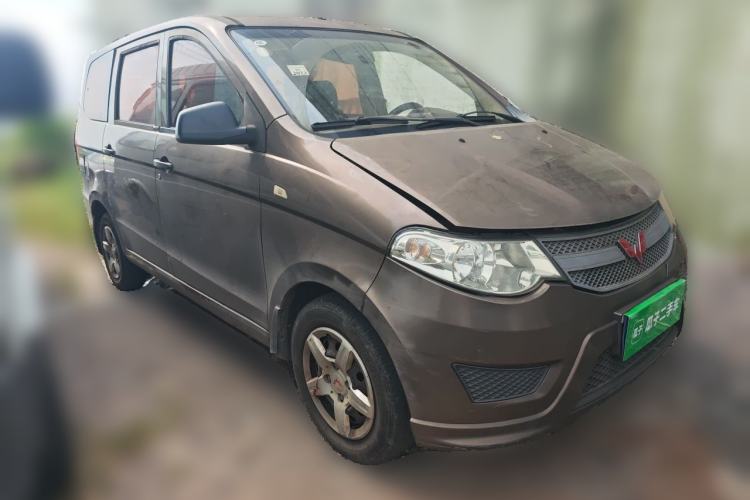 Used Wuling Hongguang 2015 1.2L S Base Model China V Standard Front Right 45 Deg