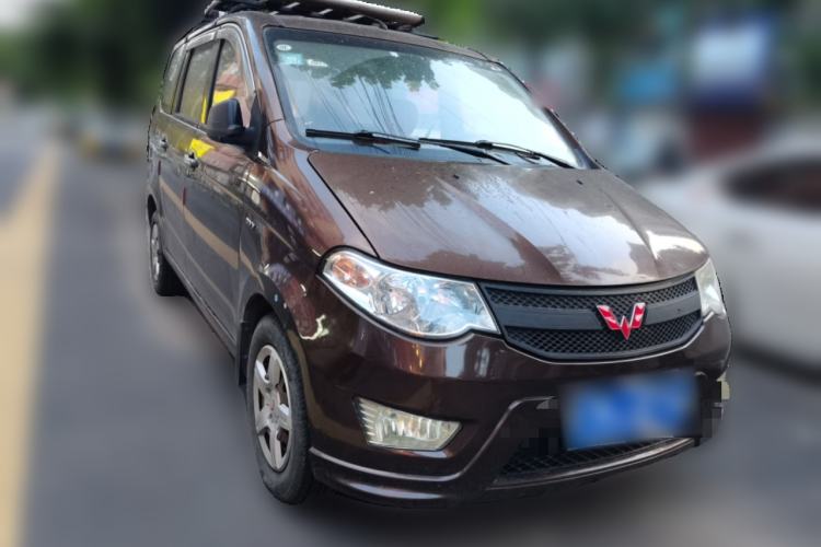 Used Wuling Hongguang 2015 1.5L S Basic Version China V Standard Front Right 45 Deg