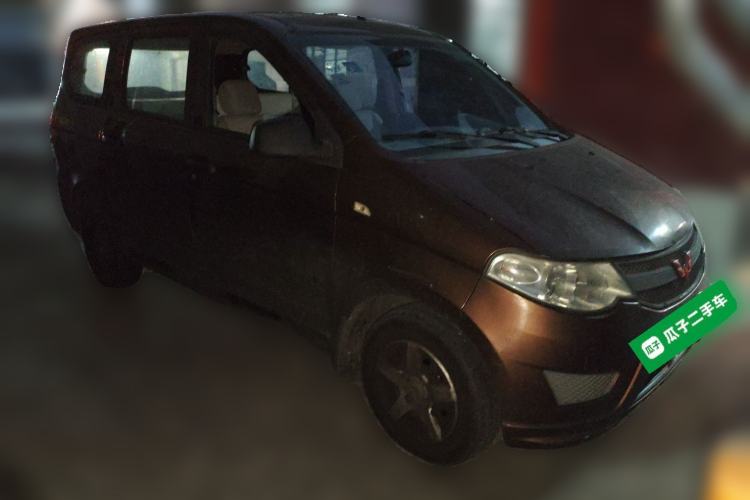 Used Wuling Hongguang 2015 1.2L S Base Model China V Standard Front Right 45 Deg