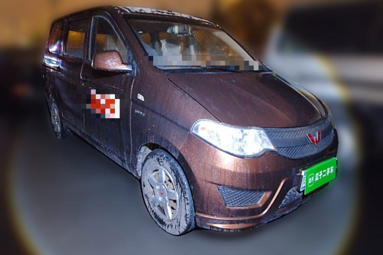 Used Wuling Hongguang 2015 1.5L S Basic Version China V Standard Front Right 45 Deg