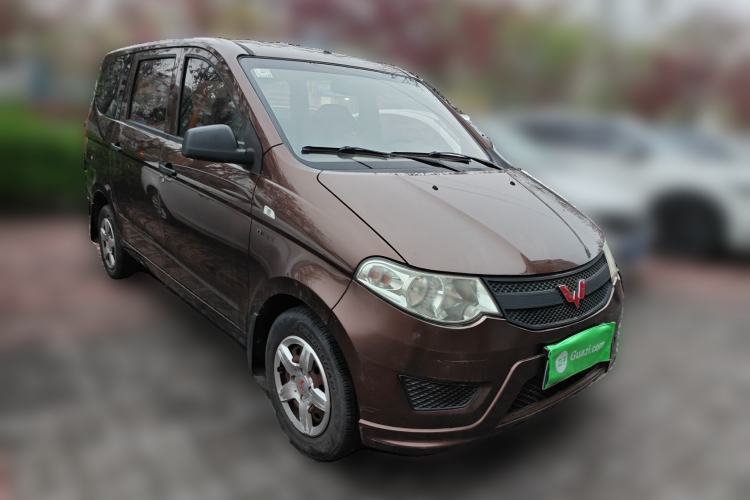 Used Wuling Hongguang 2015 1.5L S Base Model China IV Front Right 45 Deg
