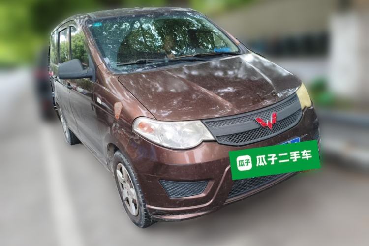 Used Wuling Hongguang 2015 1.5L S Basic Version China V Standard Front Right 45 Deg