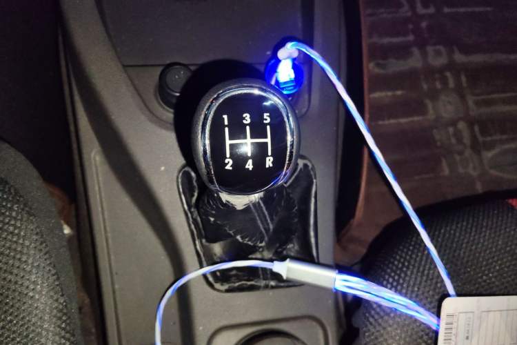 Used Wuling Hongguang 2015 1.2L S Base Model China V Standard Gear Lever