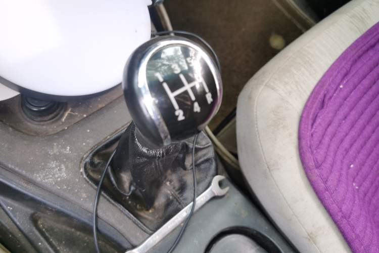 Used Wuling Hongguang 2015 1.5L S Basic Version China V Standard Gear Lever