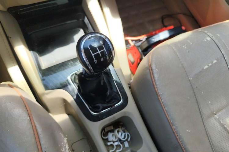 Used Wuling Hongguang 2015 1.5L S1 Comfort China V Standard Gear Lever