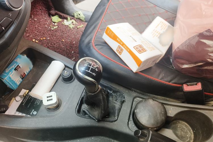 Used Wuling Hongguang 2015 1.5L S1 Standard China V-Emission Standards Gear Lever