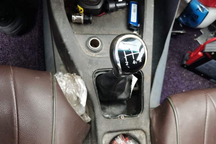 Used Wuling Hongguang 2015 1.5L S Basic Version China V Standard Gear Lever