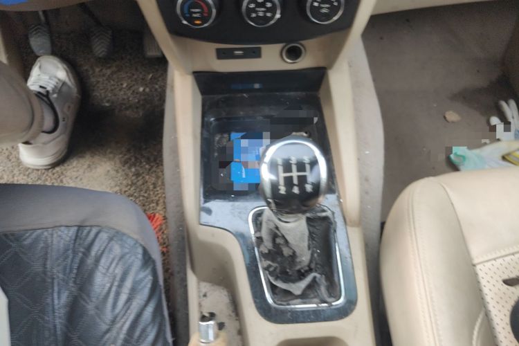 Used Wuling Hongguang 2015 1.5L S1 Comfort China V Standard Gear Lever
