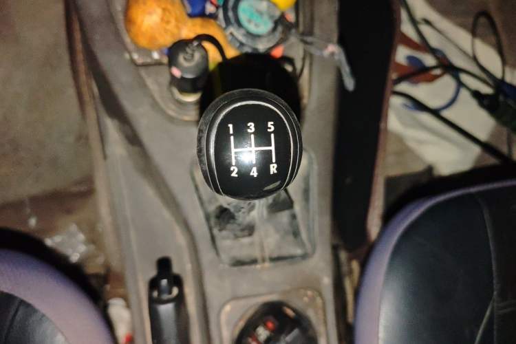 Used Wuling Hongguang 2015 1.5L S Basic Version China V Standard Gear Lever