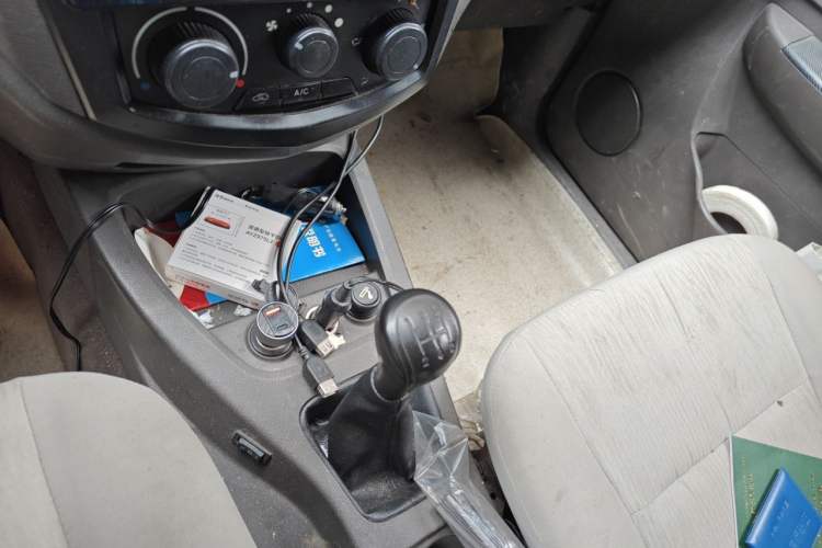 Used Wuling Hongguang 2015 1.5L S Basic Version China V Standard Gear Lever