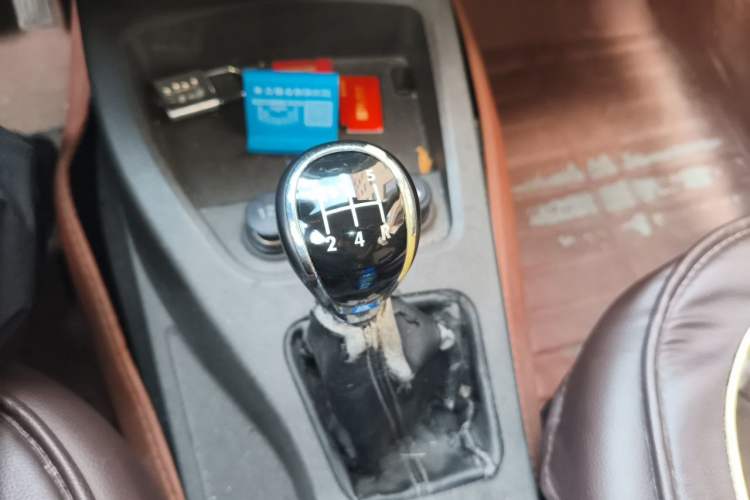 Used Wuling Hongguang 2015 1.5L S Basic Version China V Standard Gear Lever