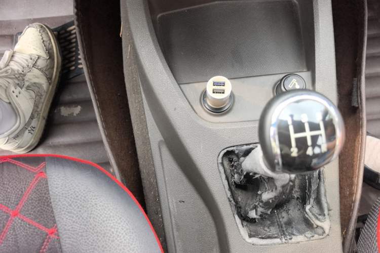Used Wuling Hongguang 2015 1.5L S Base Model China IV Gear Lever
