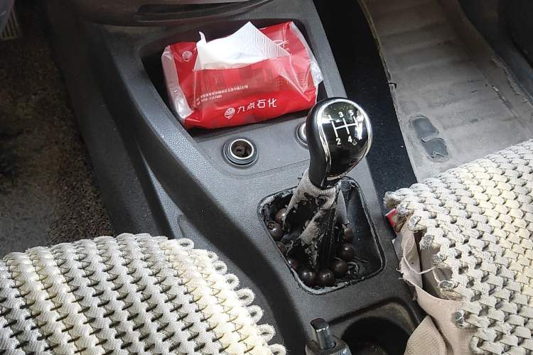 Used Wuling Hongguang 2015 1.2L S Base Model China V Standard Gear Lever