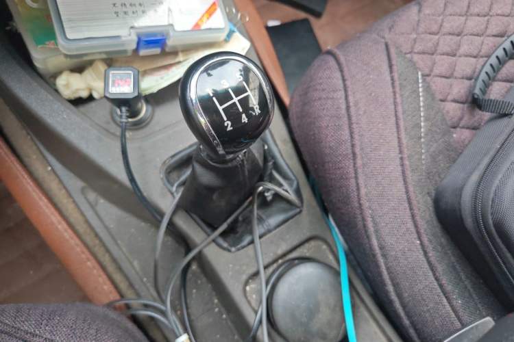 Used Wuling Hongguang 2015 1.5L S Basic Version China V Standard Gear Lever