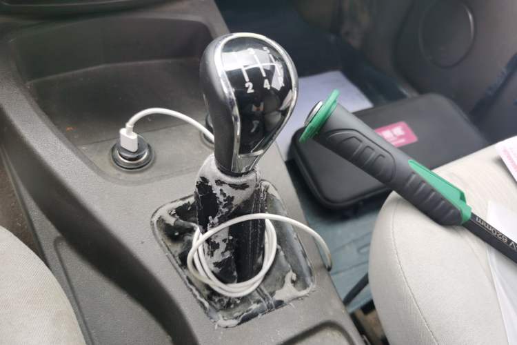 Used Wuling Hongguang 2015 1.5L S Basic Version China V Standard Gear Lever