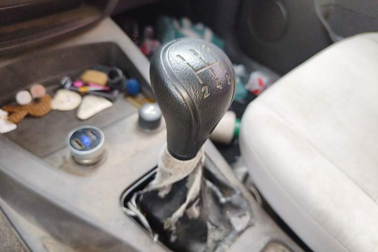 Used Wuling Hongguang 2015 1.2L S Base Model China V Standard Gear Lever