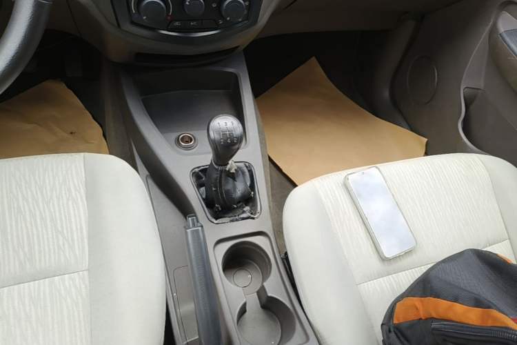 Used Wuling Hongguang 2015 1.2L S Base Model China V Standard Gear Lever