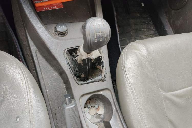 Used Wuling Hongguang 2015 1.2L S Base Model China V Standard Gear Lever