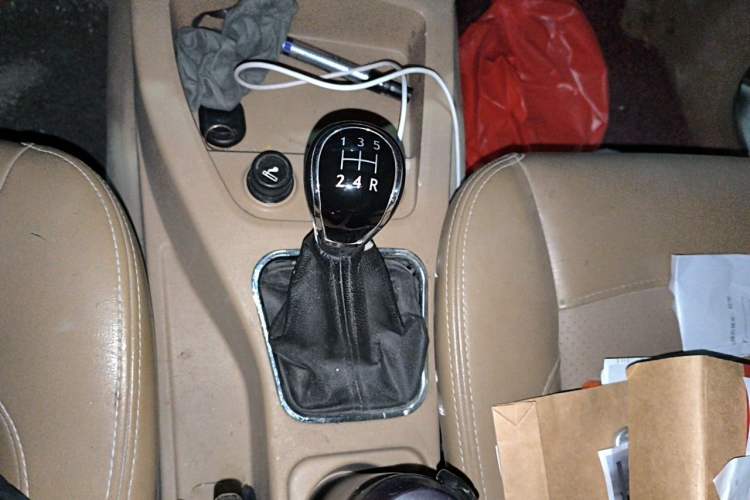 Used Wuling Hongguang 2015 1.5L S Basic Version China V Standard Gear Lever