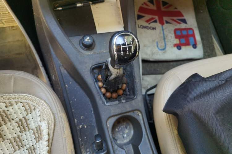 Used Wuling Hongguang 2015 1.2L S Base Model China V Standard Gear Lever