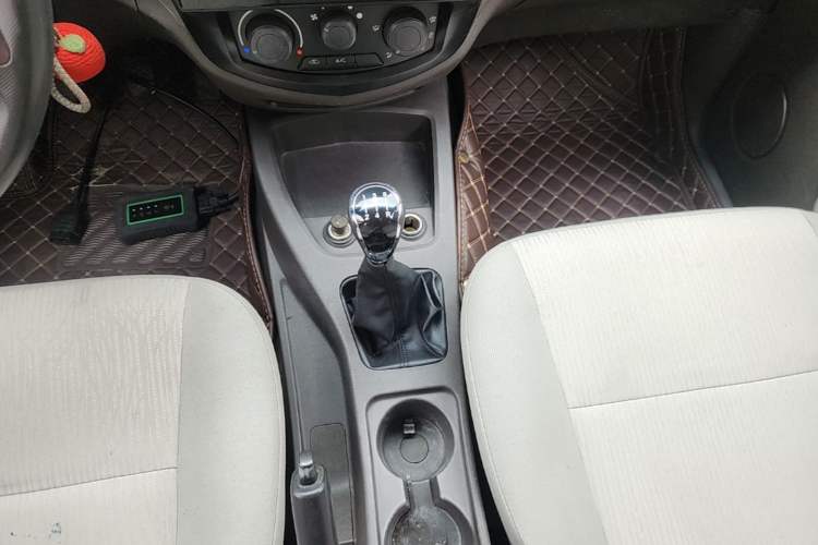 Used Wuling Hongguang 2015 1.5L S Base Model China IV Gear Lever