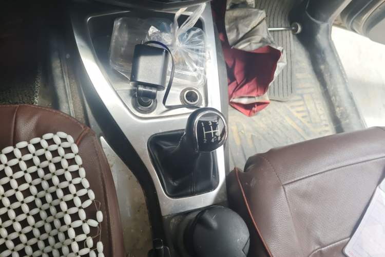Used Wuling Hongguang 2015 1.5L S Basic Version China V Standard Gear Lever