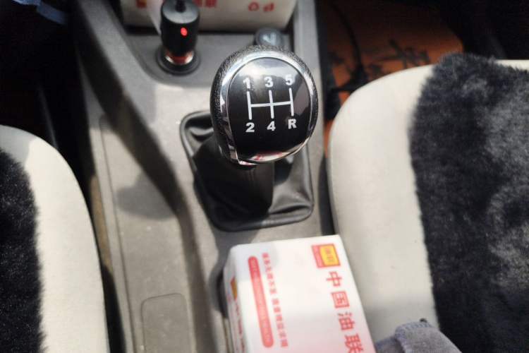 Used Wuling Hongguang 2015 1.2L S Base Model China V Standard Gear Lever