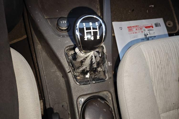 Used Wuling Hongguang 2015 1.5L S Base Model China IV Gear Lever