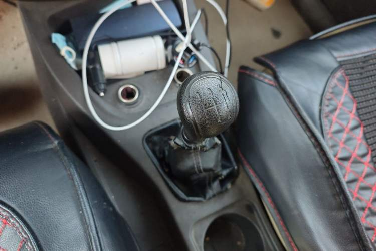 Used Wuling Hongguang 2015 1.2L S Base Model China V Standard Gear Lever