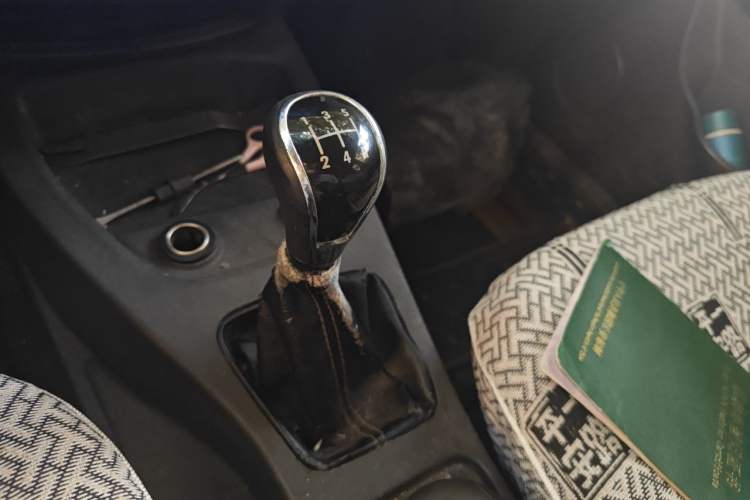 Used Wuling Hongguang 2015 1.2L S Base Model China V Standard Gear Lever