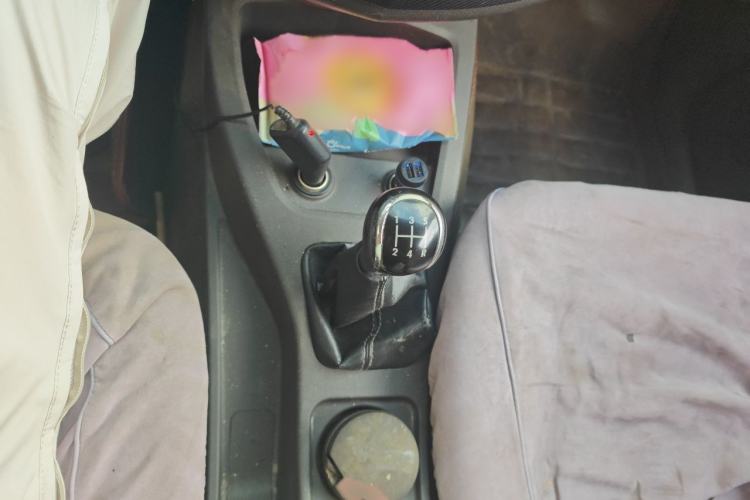 Used Wuling Hongguang 2015 1.2L S Base Model China V Standard Gear Lever