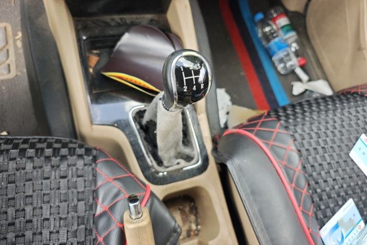 Used Wuling Hongguang 2015 1.5L S1 Comfort China V Standard Gear Lever