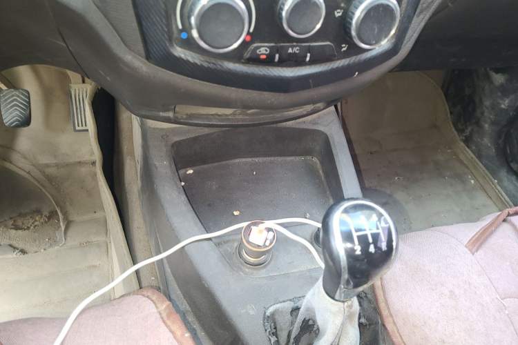 Used Wuling Hongguang 2015 1.5L S Basic Version China V Standard Gear Lever