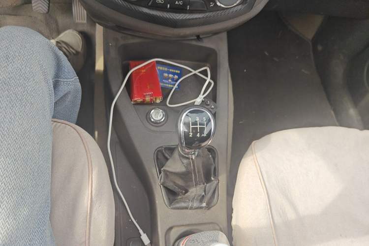 Used Wuling Hongguang 2015 1.2L S Base Model China IV Gear Lever