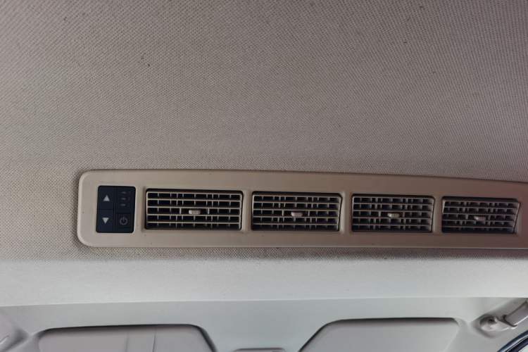 Used Wuling Hongguang 2015 1.5L S1 Standard China V-Emission Standards Headliner