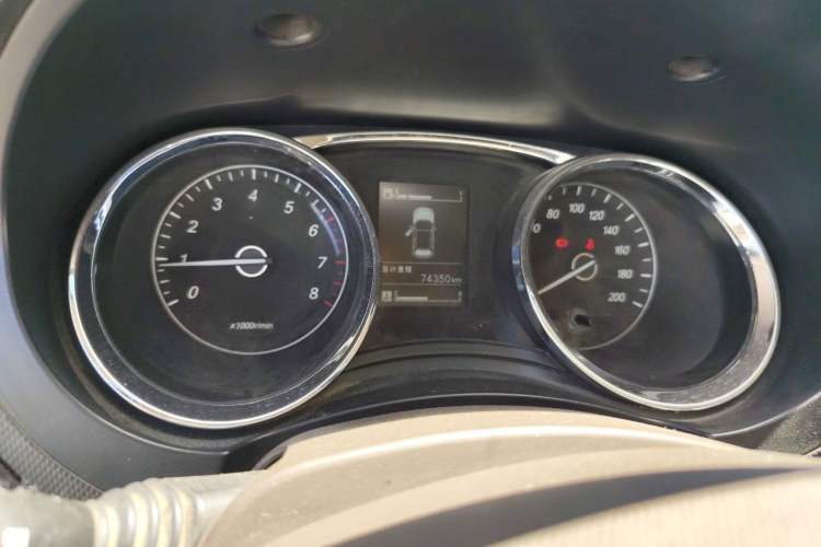 Used Wuling Hongguang 2015 1.5L S1 Comfort China V Standard Instrument Cluster
