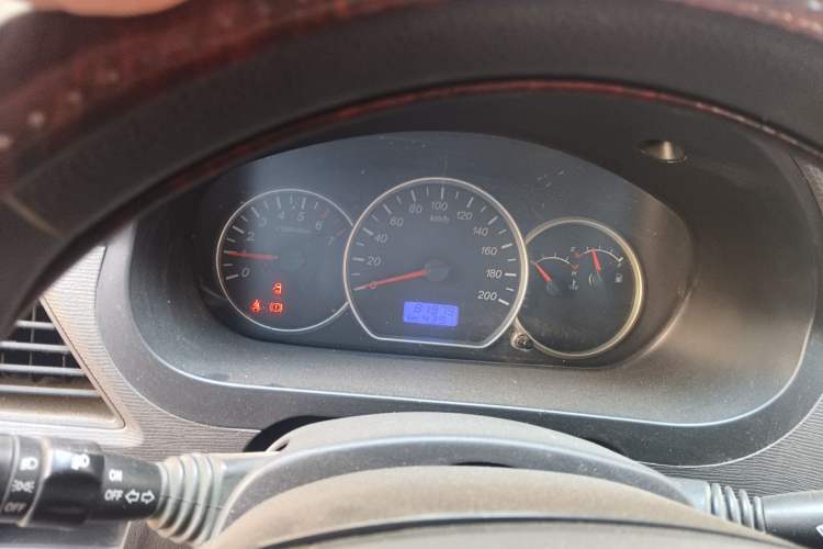 Used Wuling Hongguang 2015 1.5L S1 Standard China V-Emission Standards Instrument Cluster