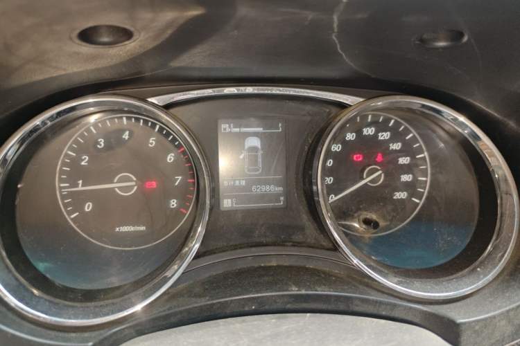 Used Wuling Hongguang 2015 1.5L S1 Luxury National Emission Standard V Instrument Cluster