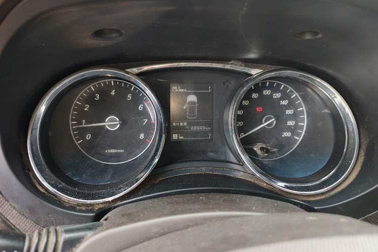 Used Wuling Hongguang 2015 1.5L S1 Luxury National Emission Standard V Instrument Cluster