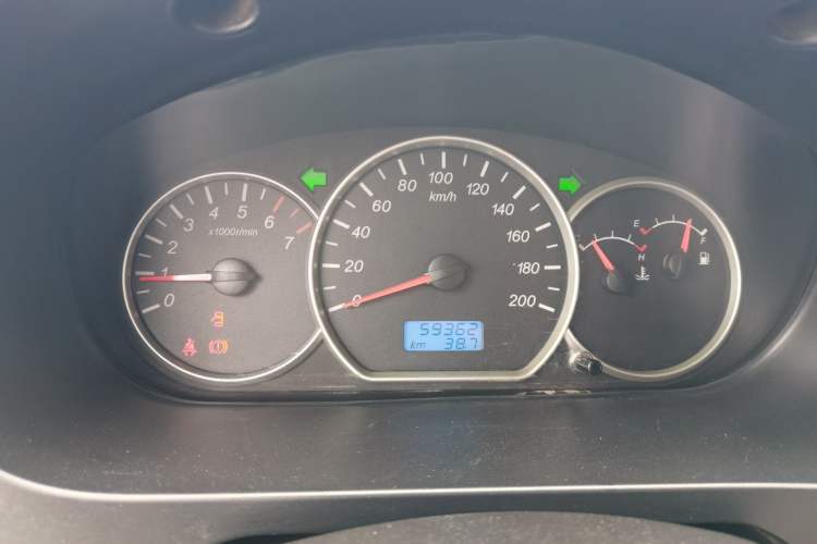 Used Wuling Hongguang 2015 1.5L S1 Standard China V-Emission Standards Instrument Cluster