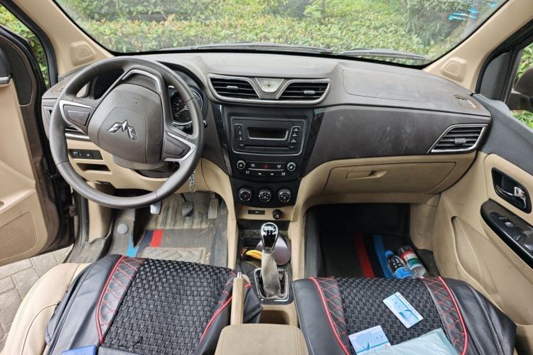 Used Wuling Hongguang 2015 1.5L S1 Comfort China V Standard Interior 2