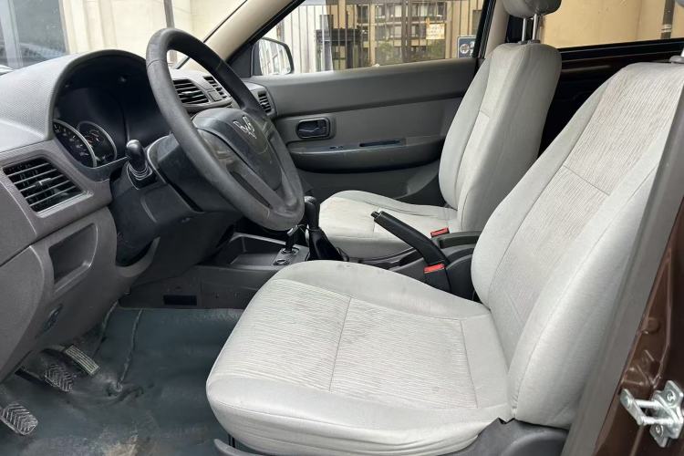 Used Wuling Hongguang 2015 1.5L S Basic Version China V Standard Interior 3