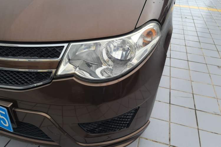 Used Wuling Hongguang 2015 1.5L S Base Model China IV Left Front Headlight