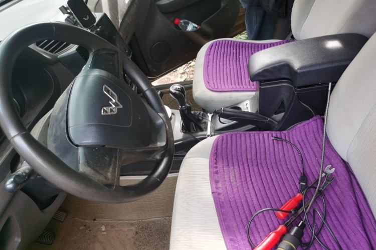 Used Wuling Hongguang 2015 1.5L S Basic Version China V Standard Left Front Seat