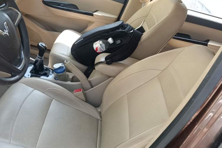 Used Wuling Hongguang 2015 1.5L S1 Comfort China V Standard Left Front Seat