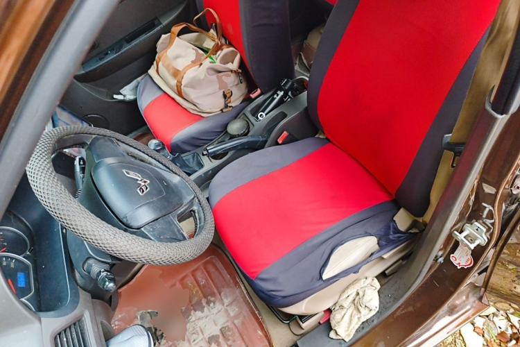Used Wuling Hongguang 2015 1.5L S Base Model China IV Left Front Seat